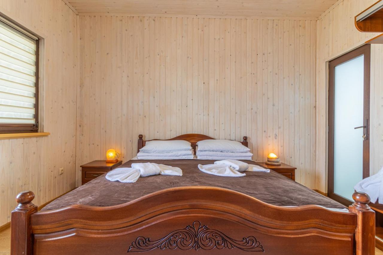 Praha Hotell Solotvyno Exteriör bild